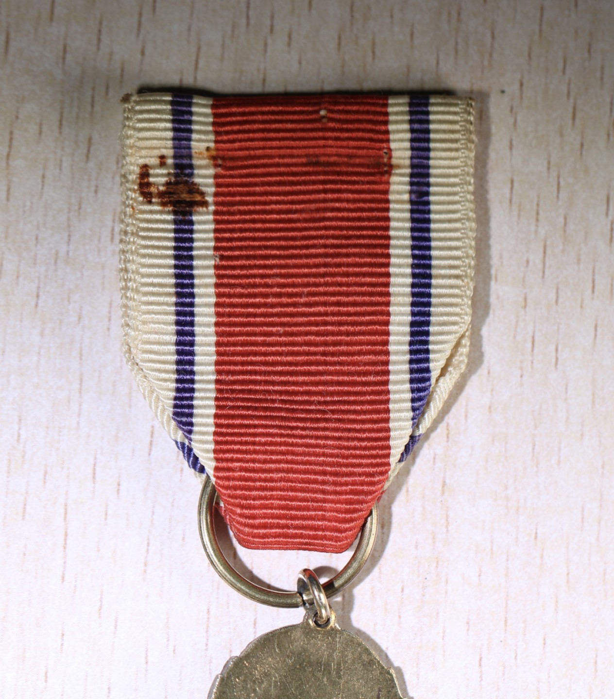 大猫徽章拍卖 第209期 国府八年抗战胜利纪念勋章 府厂版 银质珐琅好品 原绶带