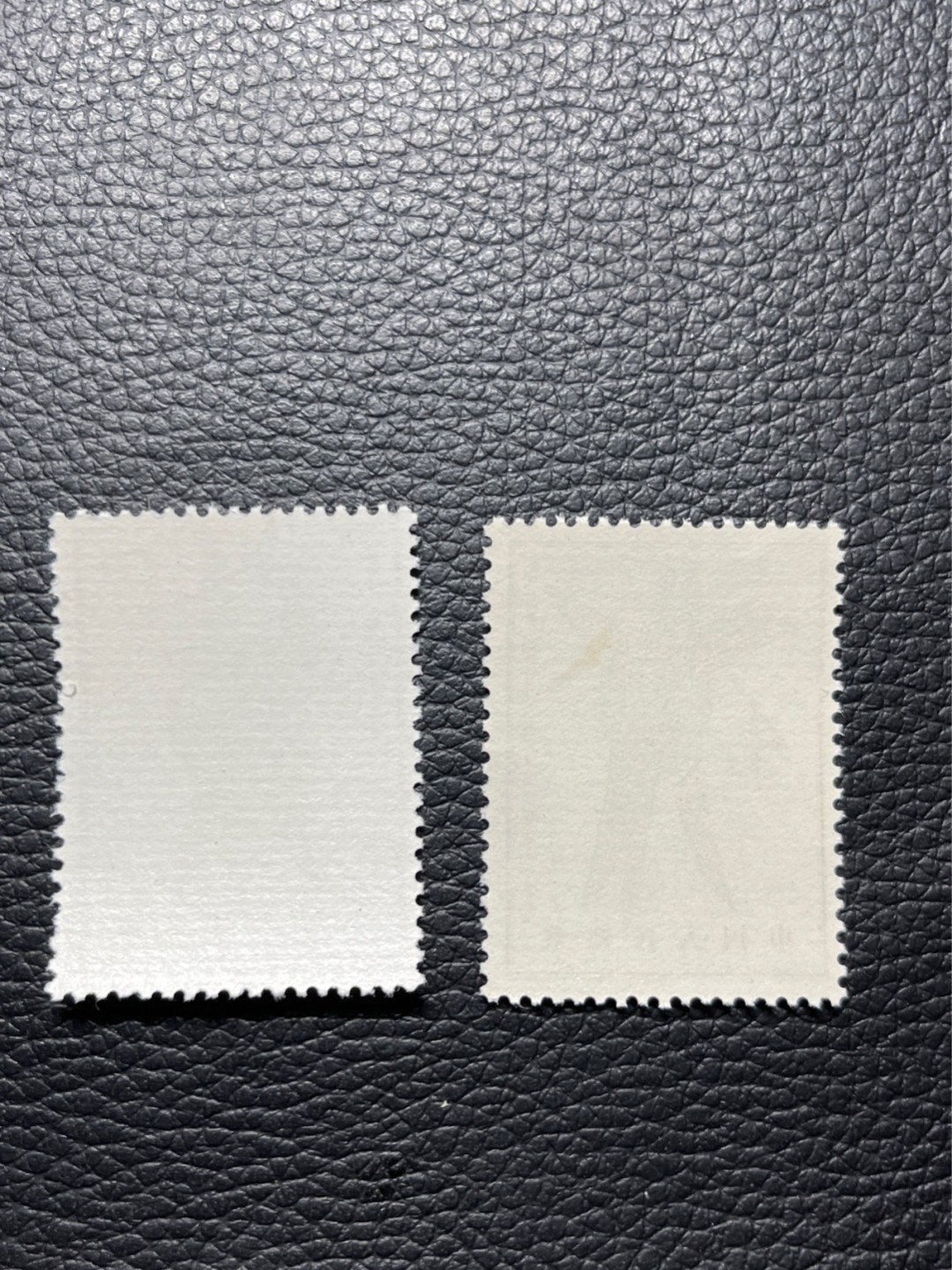 洪涛臻品批发群  精选邮票限时拍卖第八十九期 特63青铜器8-1  8-4盖销  2枚一组，顺戳，版撕全品嘎嘎绝，解放初的经典票，整版撕开，面艳胶白，票挺洁净，齿孔完美，收藏评级两相宜，且有高附加值边纸。老纪特的版票资源十分稀缺难寻，机会来临时必须抓住