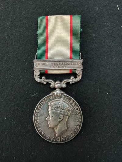 盛世勋华——号角文化勋章专场拍卖第65期 大件专场 （加群请加微信） - 英国印度服役奖章 乔治六世版 银制带边铭 带西北边境1936～27条 授予这一时期在英属印度西北边境镇压叛乱的英军，该章获得者属于庞遮普团，是英属印度的主力