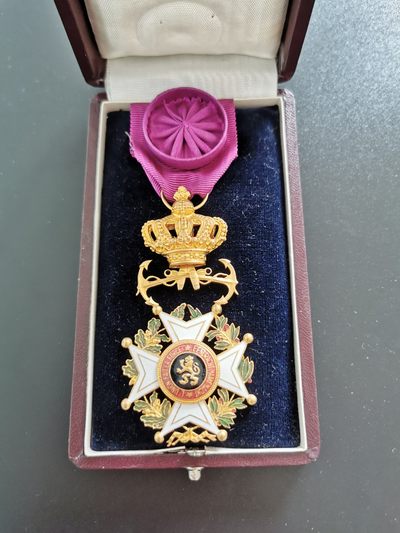 盛世勋华——号角文化勋章专场拍卖第64期  大件专场（加群请加微信） - 比利时军官级利奥波德一世勋章 稀有海事版 非常少见的版本 双语言版 带原盒