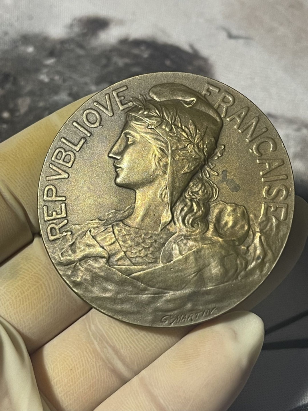 第六场，欧洲艺术章牌代币拍卖（实时专场） 法国玛丽安娜少见造型国庆日青铜艺术奖章