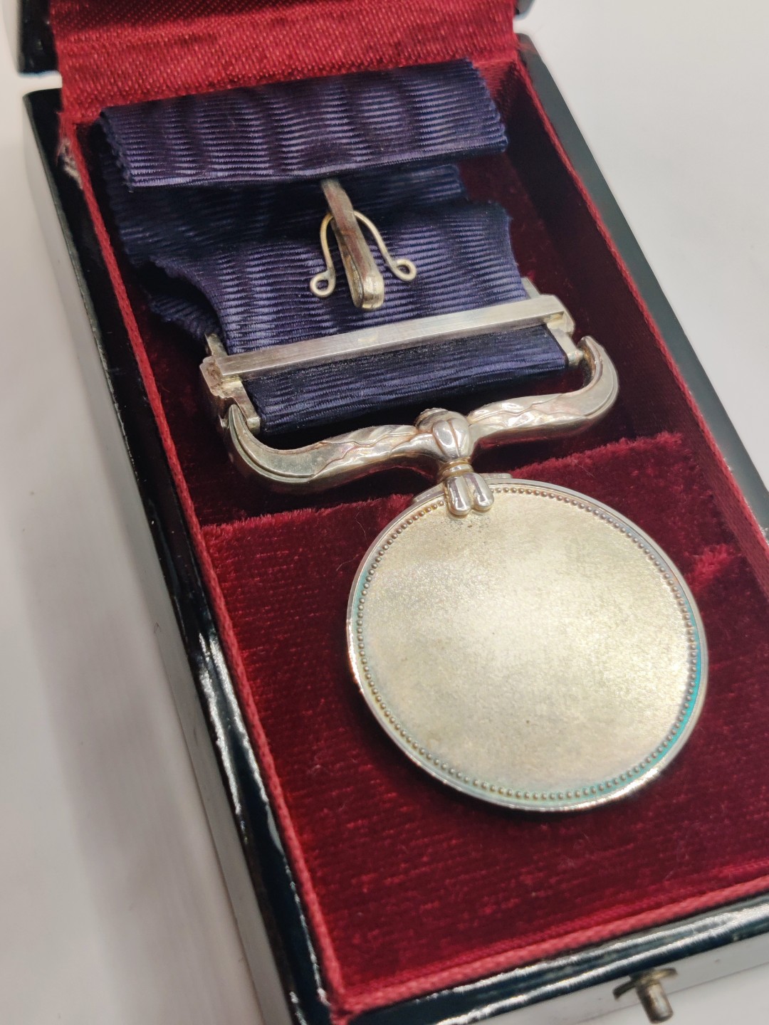 全场0元起拍 第16期 咸鱼国勋章拍卖专场 11月23日（周三）下午6：00开始 日本 绀授褒章 银制