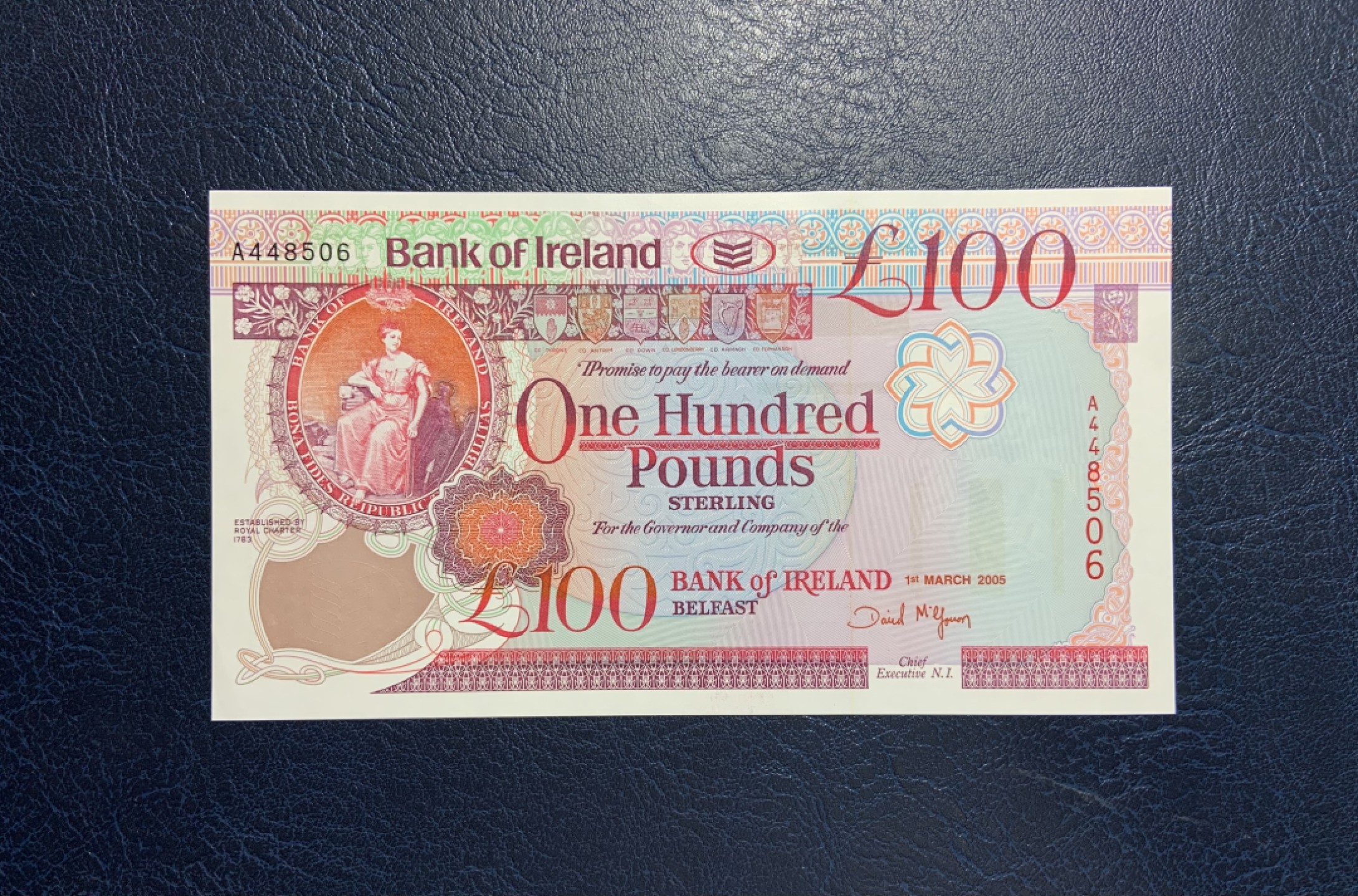 收藏联盟Quantum Auction 第211期拍卖  北爱尔兰银行2005年100镑 品相UNC- 一角微折 首发A冠 贝尔法斯特女王大学