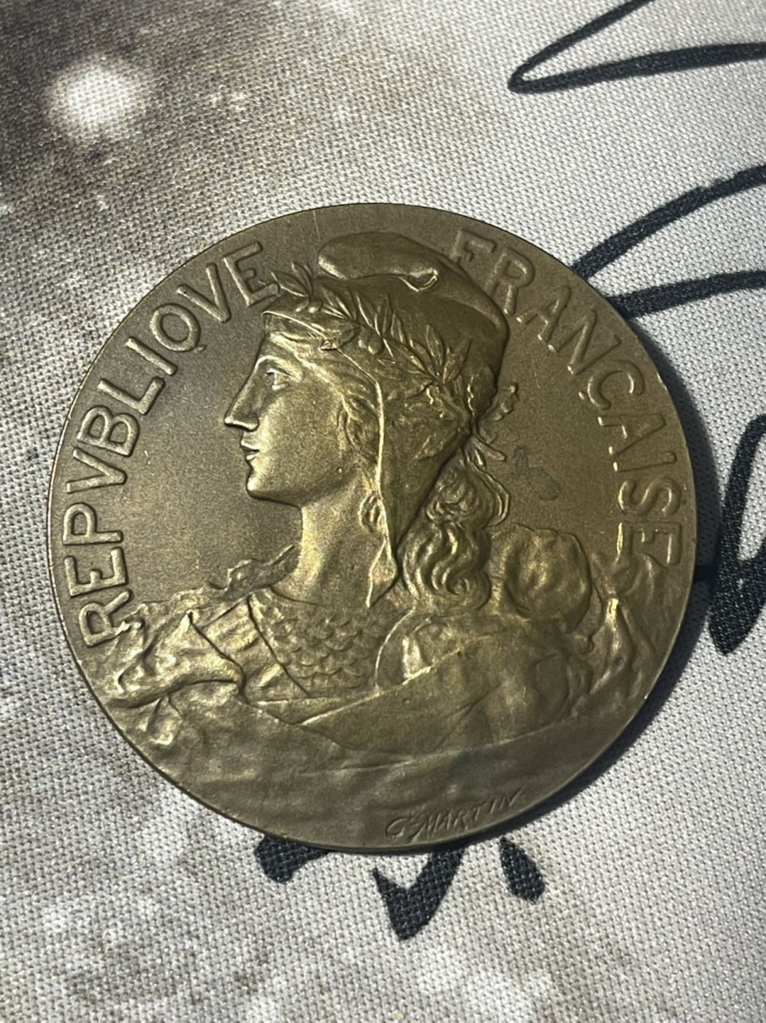 第六场，欧洲艺术章牌代币拍卖（实时专场） 法国玛丽安娜少见造型国庆日青铜艺术奖章