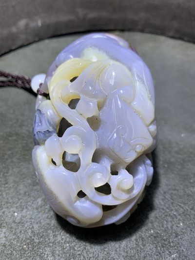 精美原皮晶洞高玉化巴西玛瑙镂空雕刻貔貅把件一个！ - 精美原皮晶洞高玉化巴西玛瑙镂空雕刻貔貅把件一个！