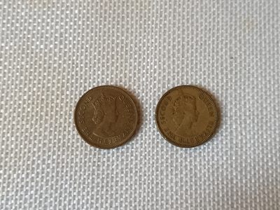 钱币专场第六期 - 香港1豪两枚齿边/防伪边