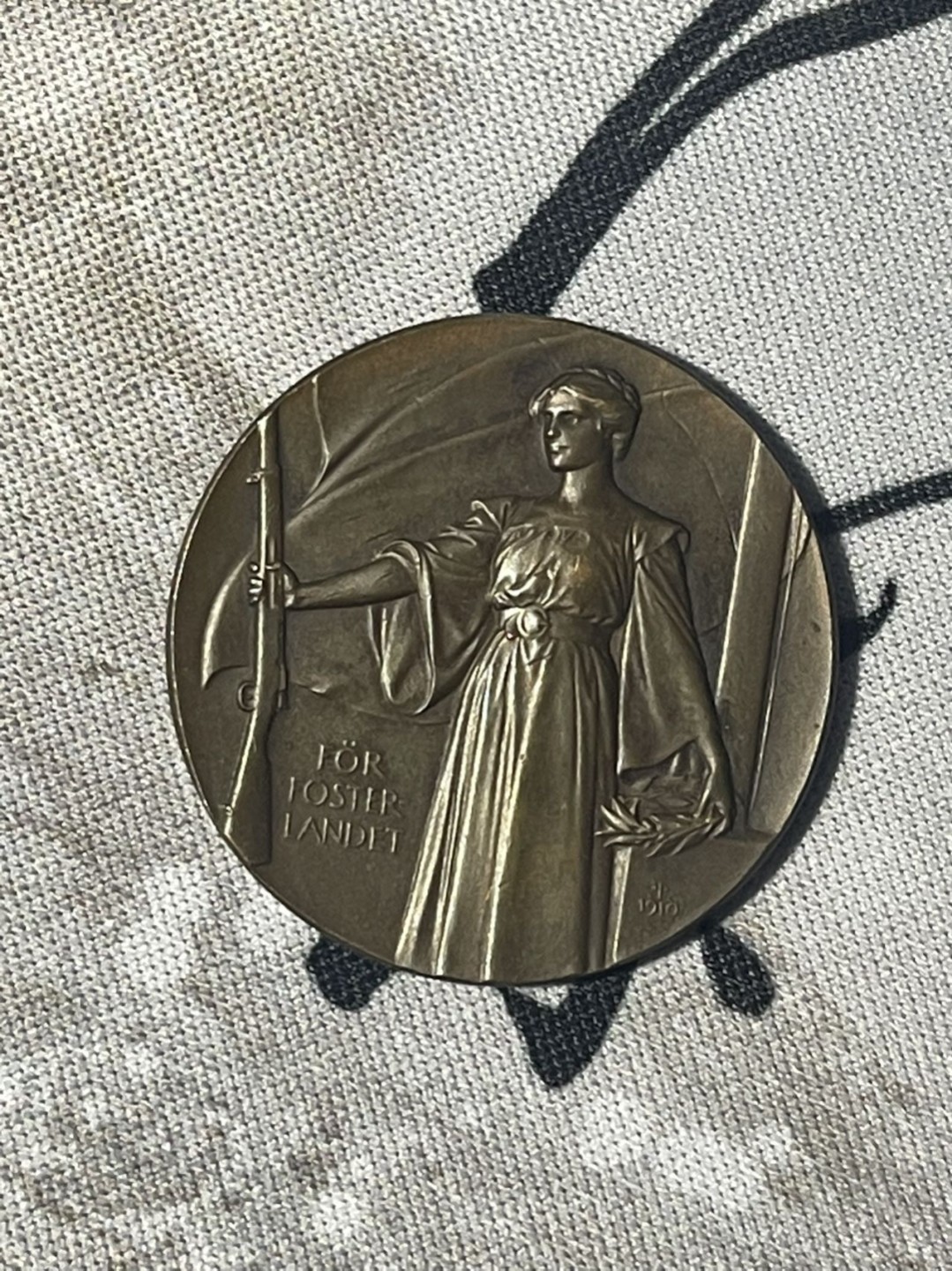 第六场，欧洲艺术章牌代币拍卖（实时专场） 1910年瑞典斯德哥尔摩军事训练艺术铜章