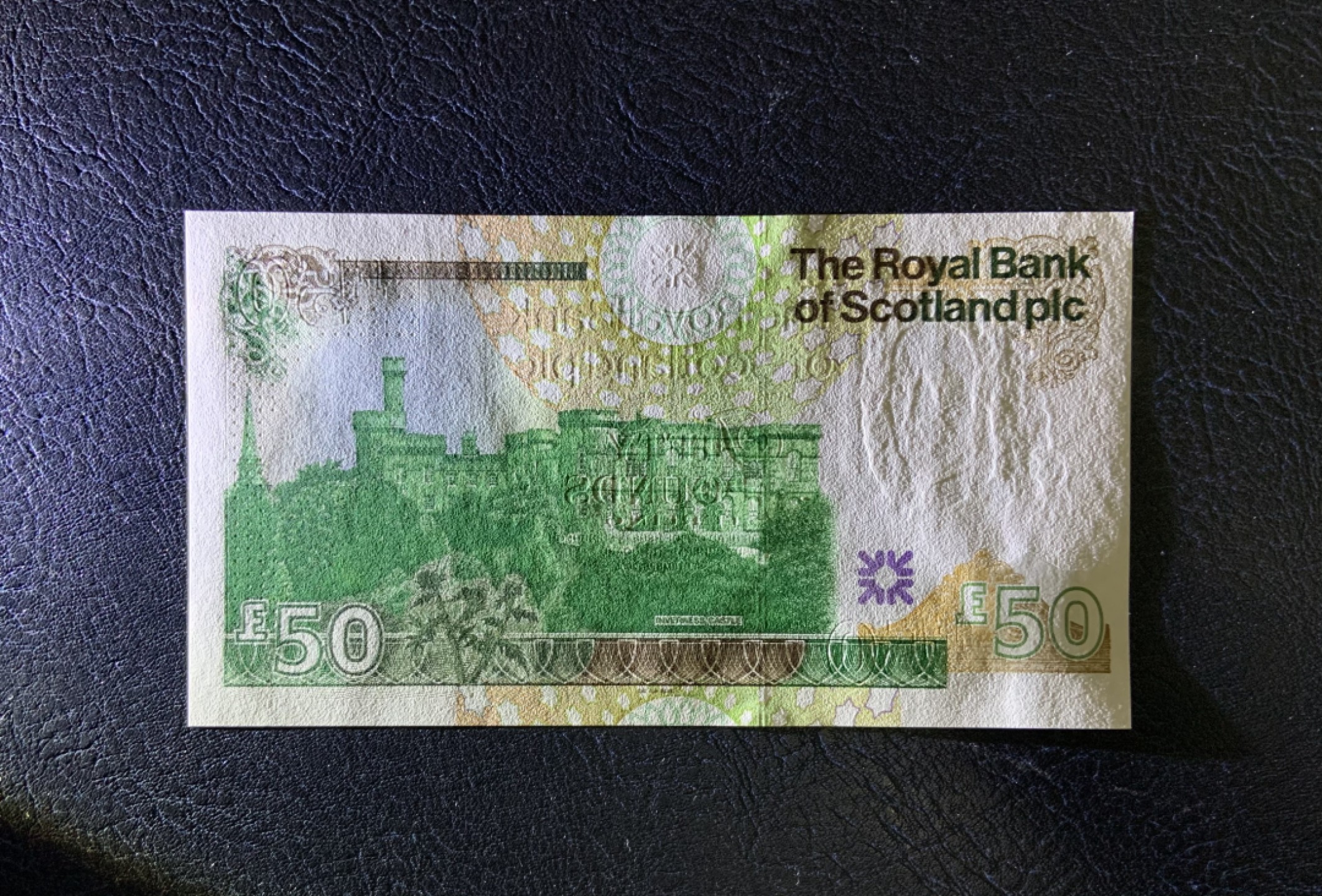 收藏联盟Quantum Auction 第211期拍卖  苏格兰皇家银行2005年50镑 品相全新UNC 一角微瑕 