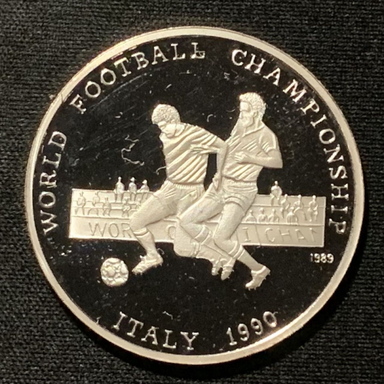 紫瑗钱币——第251期拍卖 阿富汗 1989年 意大利世界杯 500阿富汗尼 16克 0.999银 精制