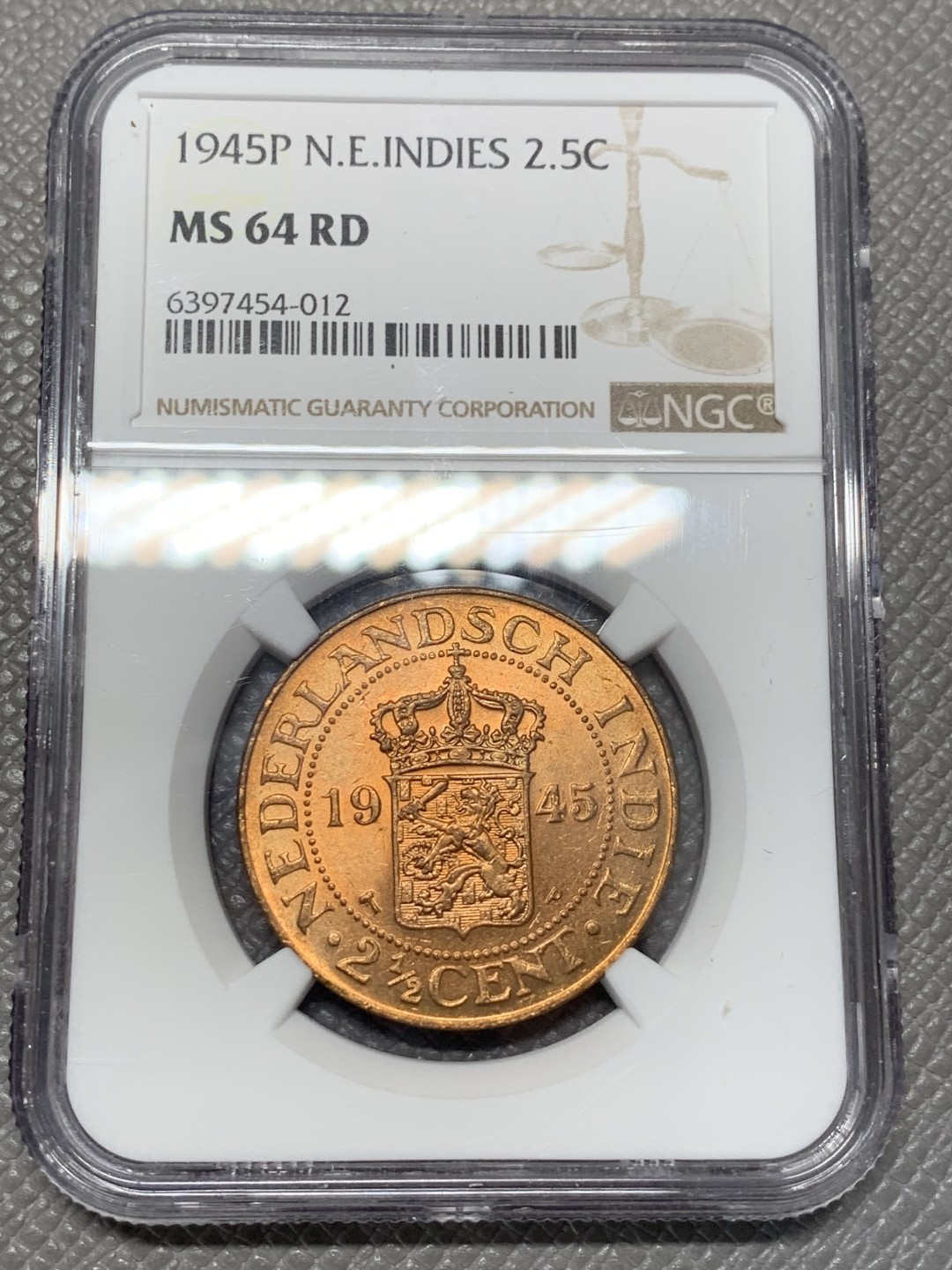 《竞宝斋》第118场-周日，周一 ，2场连拍（全场包邮） NGC MS64RD 荷属东印度1945年2.5分铜币