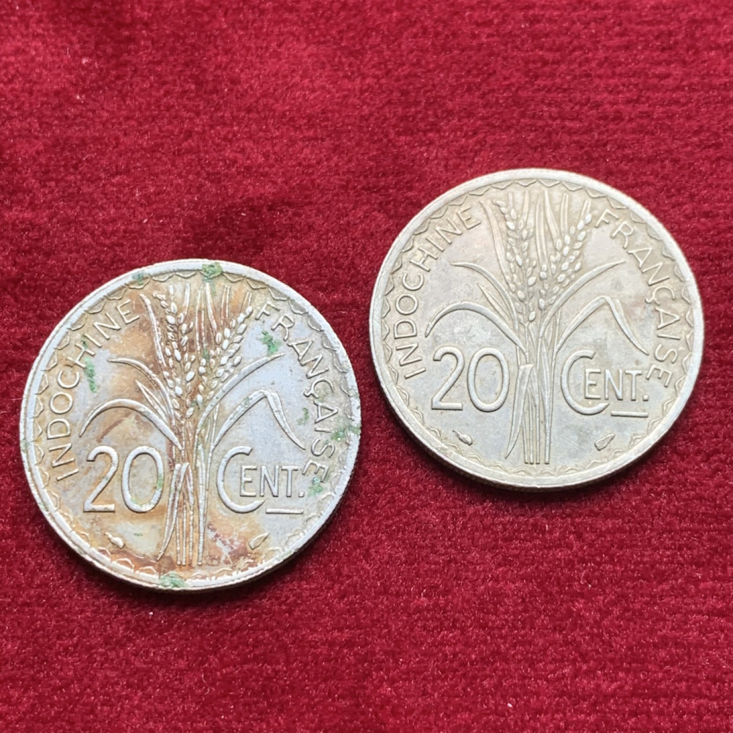 《竞宝斋》第118场-周日，周一 ，2场连拍（全场包邮） 法属印支1939年20分镍币 2枚，槽边的稀少