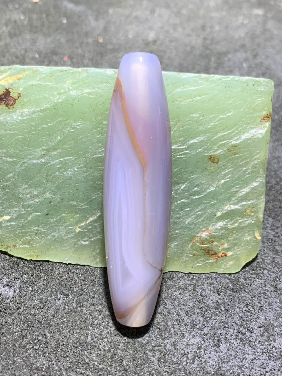 精美高玉化巴西玛瑙朱砂点天珠形桶珠一个，