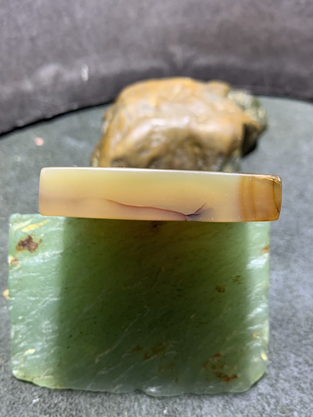 精美高玉化巴西玛瑙大尺寸牌子一个，
