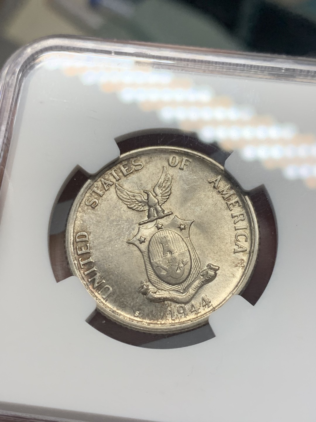 《竞宝斋》第118场-周日，周一 ，2场连拍（全场包邮） NGC-MS63 菲律宾 1944年 打铁女人 50分 银币