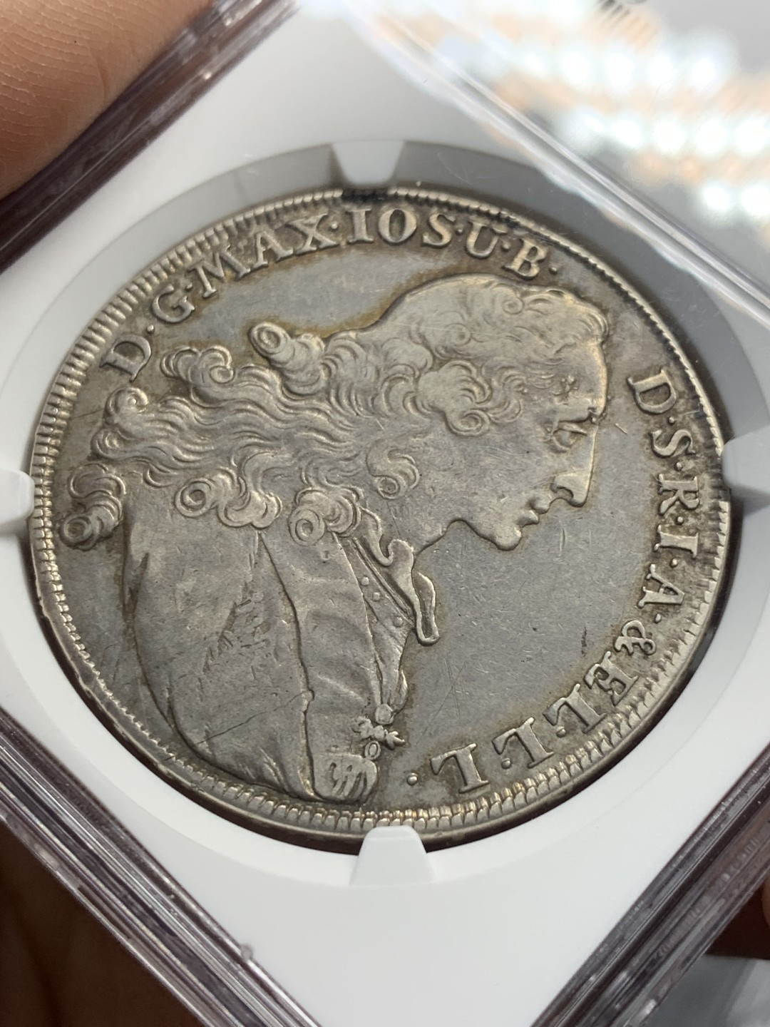 《竞宝斋》第118场-周日，周一 ，2场连拍（全场包邮） NGC AU50 德国 巴伐利亚 1769年 马克西米利安 圣母抱婴 泰勒 大银币 有分不容易