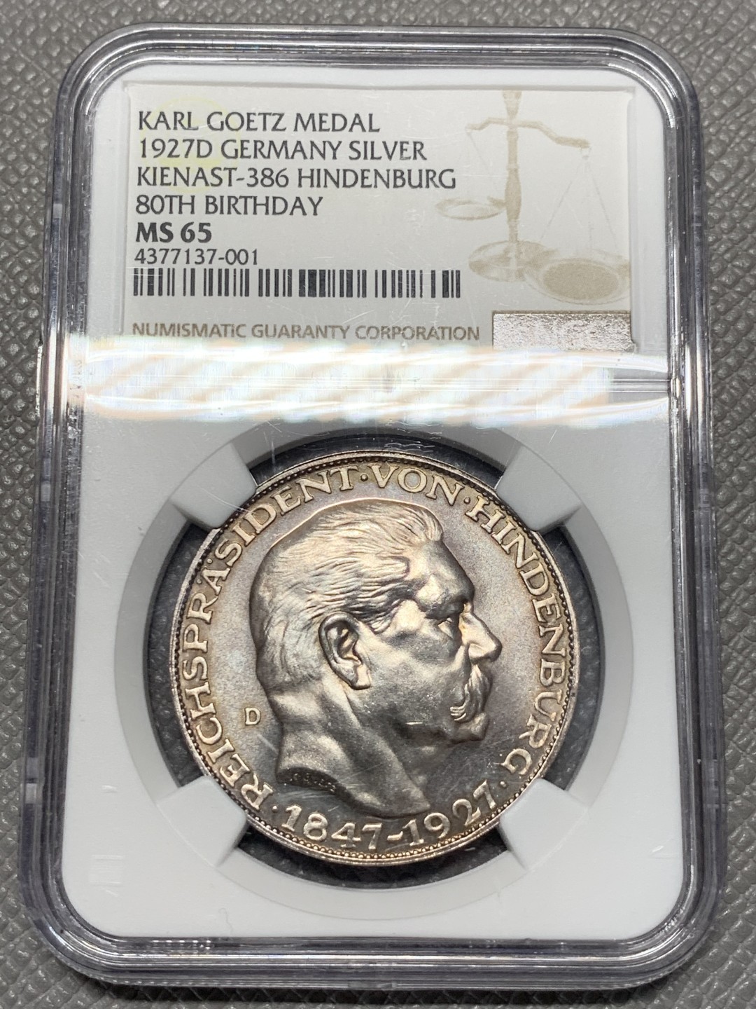 《竞宝斋》第118场-周日，周一 ，2场连拍（全场包邮） NGC-MS65 德国1927年兴登堡80大寿5马克 币形章 卡尔哥茨设计银章中工种认可度最高的一款 淡黄色均匀包浆味道不错