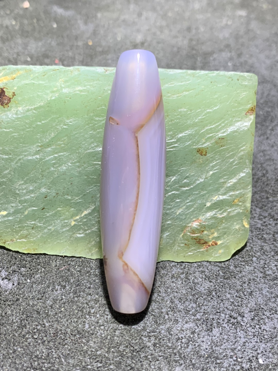 精美高玉化巴西玛瑙朱砂点天珠形桶珠一个，