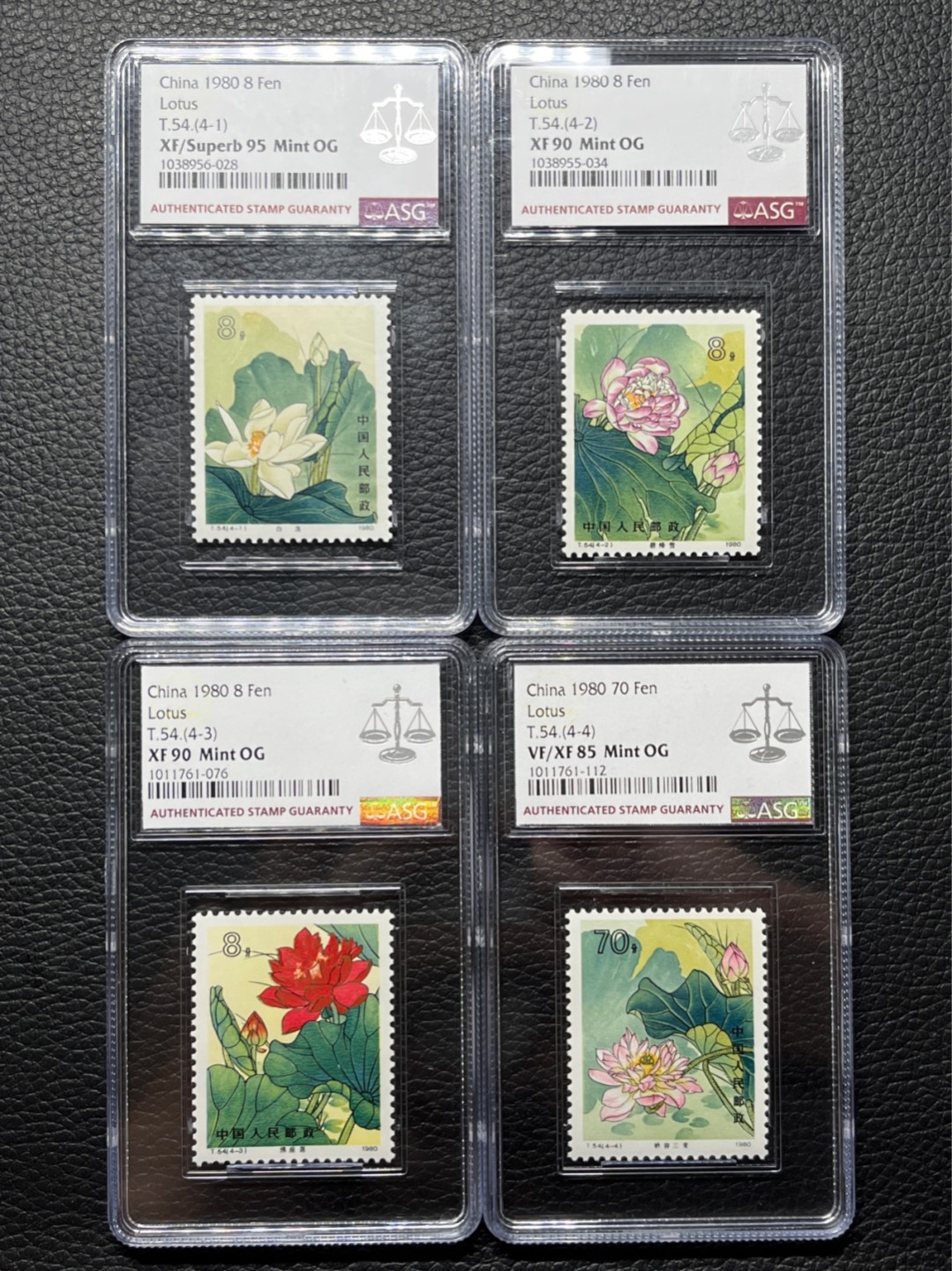 洪涛臻品批发群  精选邮票限时拍卖第一百一十七期 T54荷花新全  一枚95  二枚90  一枚85  混分一组，JT精品人气套票，95分分非常难得，喜欢的老板不要错过