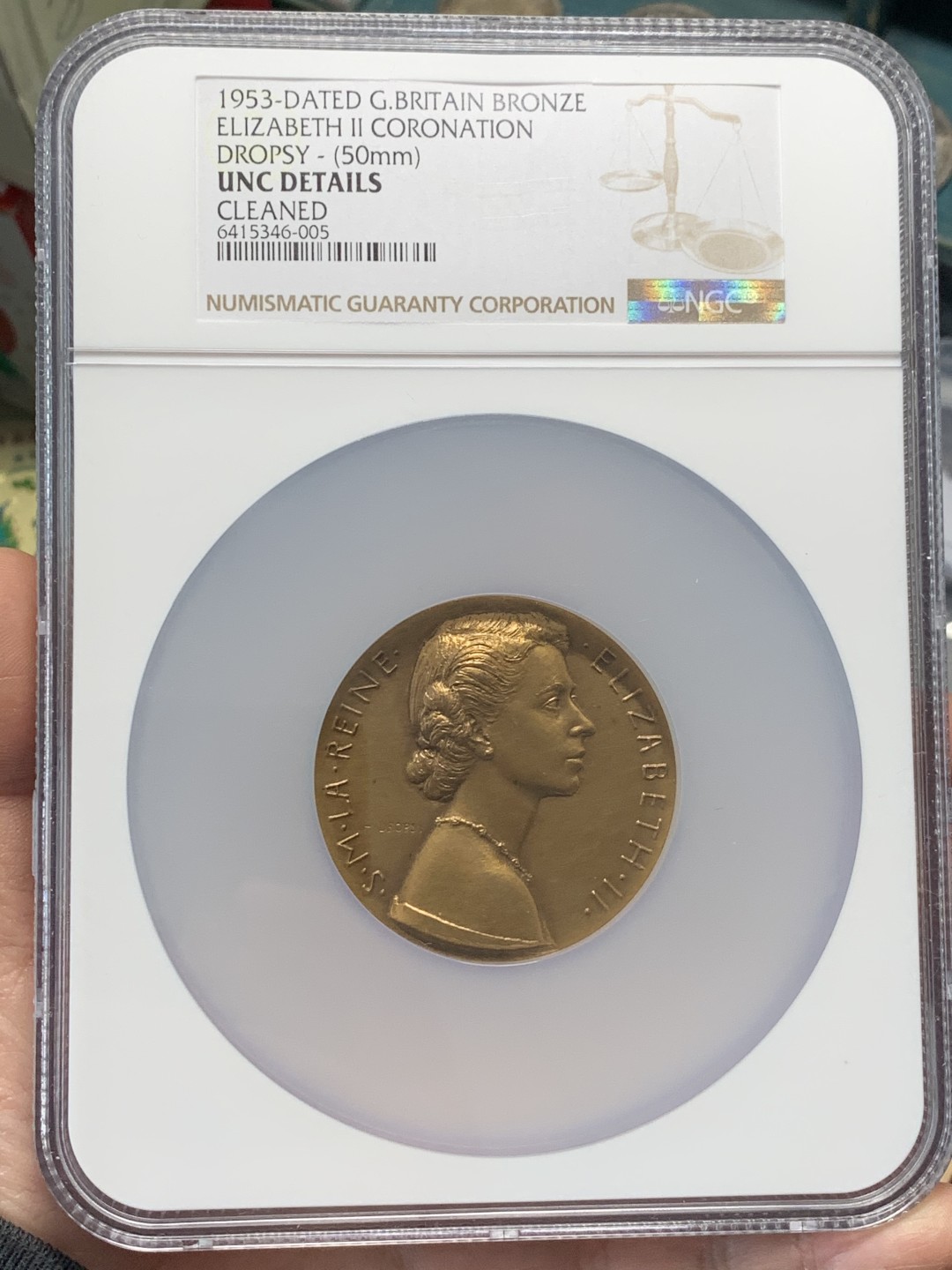 《竞宝斋》第118场-周日，周一 ，2场连拍（全场包邮） NGC UNC 1953年英国伊丽莎白二世女王加冕纪念章 大盒封装 少见