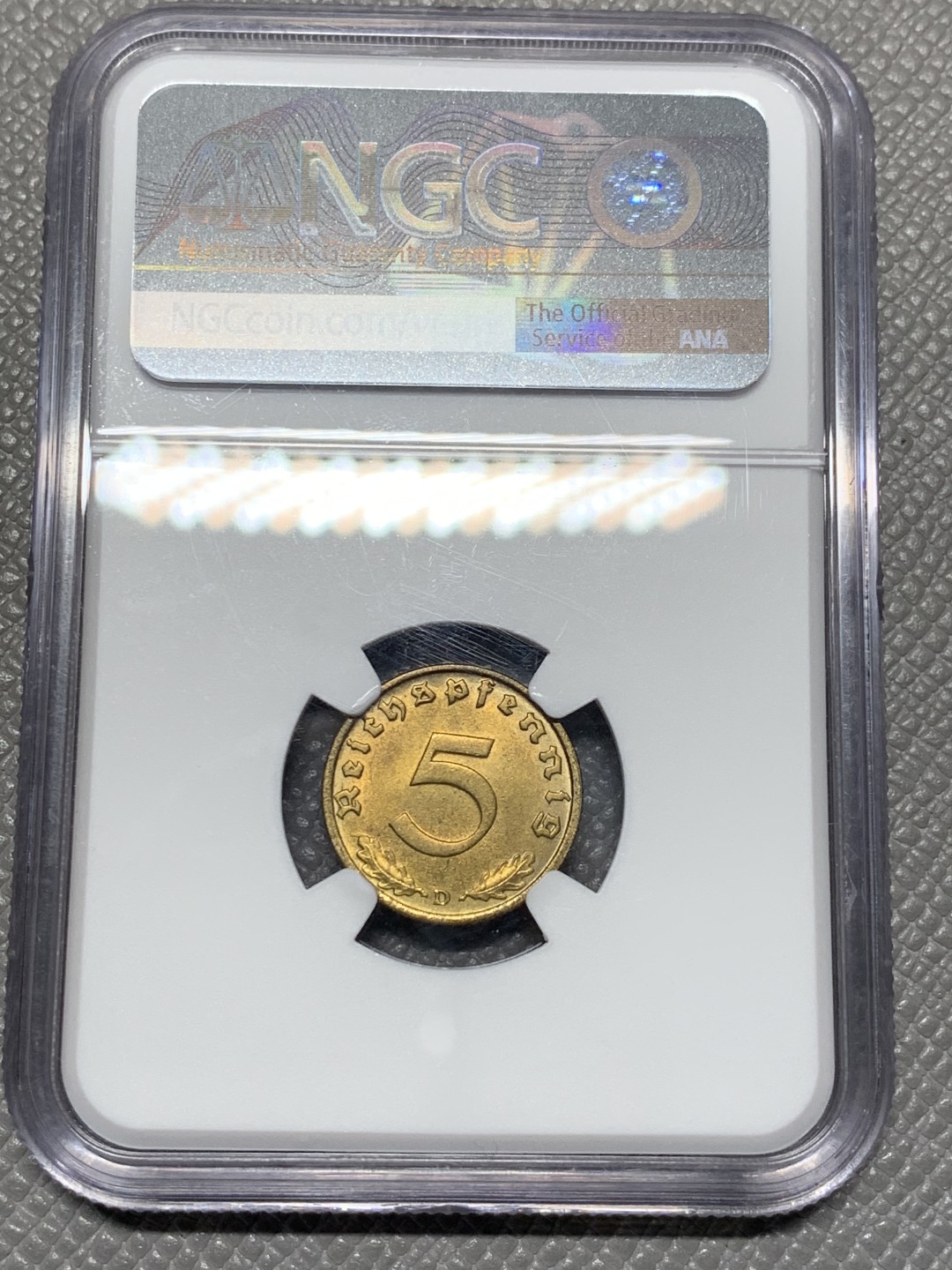 《竞宝斋》第118场-周日，周一 ，2场连拍（全场包邮） NGC-MS65 N盒亚军分！！ 德国 1938 德意志第三帝国 5分尼铜币 币面干净包浆自然 工艺问题高分不易