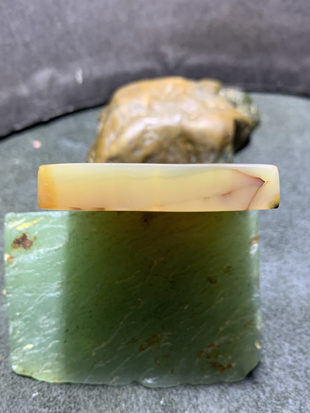精美高玉化巴西玛瑙大尺寸牌子一个，