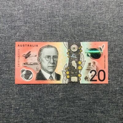 56th 大洋洲塑料钞和纸钞，纸塑复合钞（靓号，首发冠，样票，手签版） - 澳大利亚2019年20澳元，EA尾冠，（EA19 1682315），市场价200+