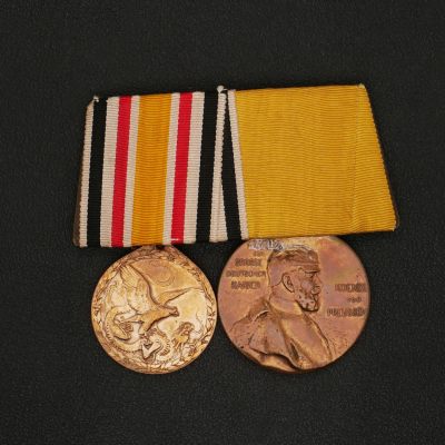勋章奖章交易所11月26日拍卖 - 德国1900庚子奖章德皇百年奖章联排，原铸非后造，铜质授予战斗人员
