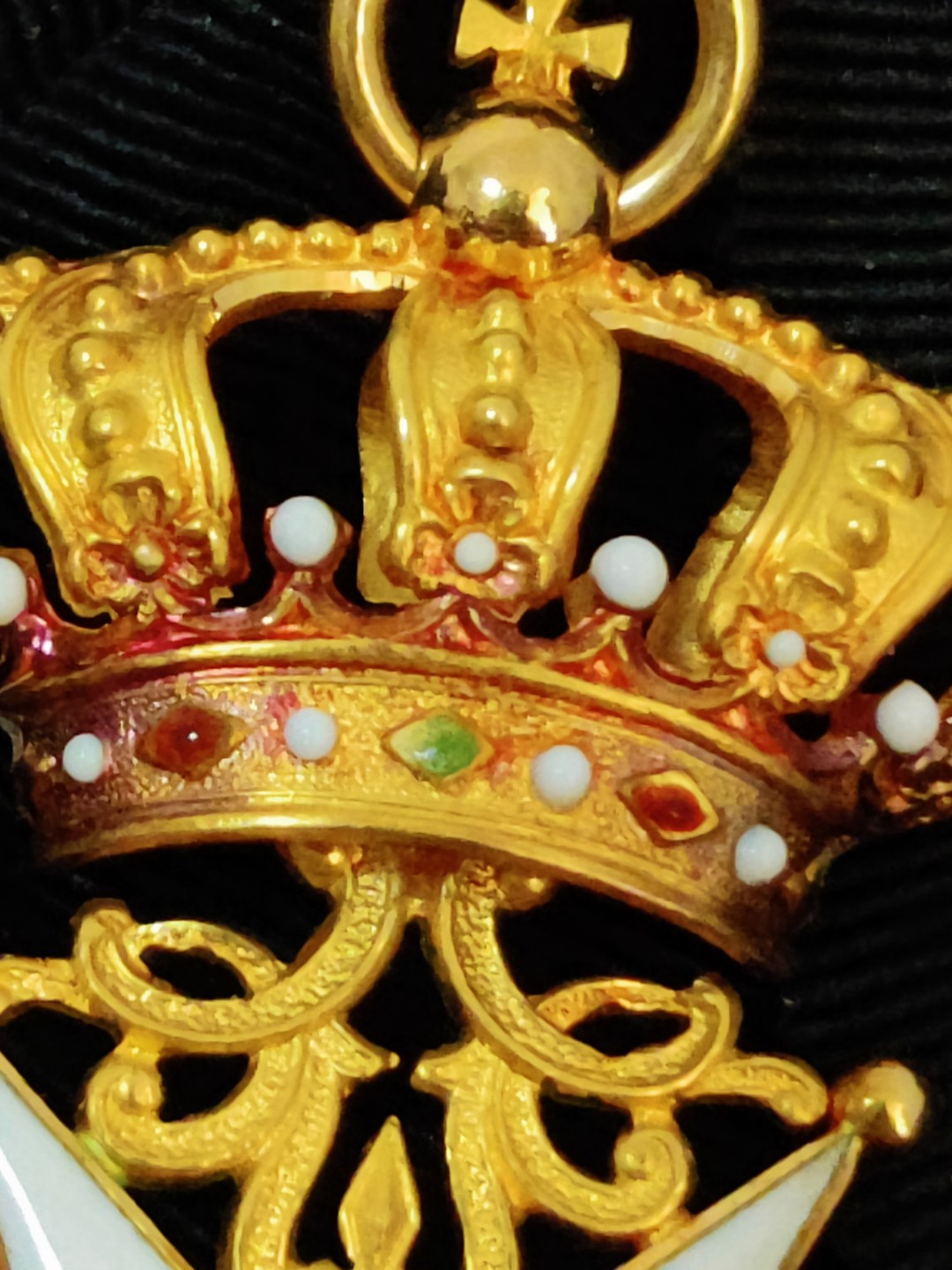 全场0元起拍 第17期 咸鱼国勋章拍卖专场 11月27日（周日）下午6：00开始 瑞典大十字級北極星勳章大綬第三版魚鱗版銀質琺瑯