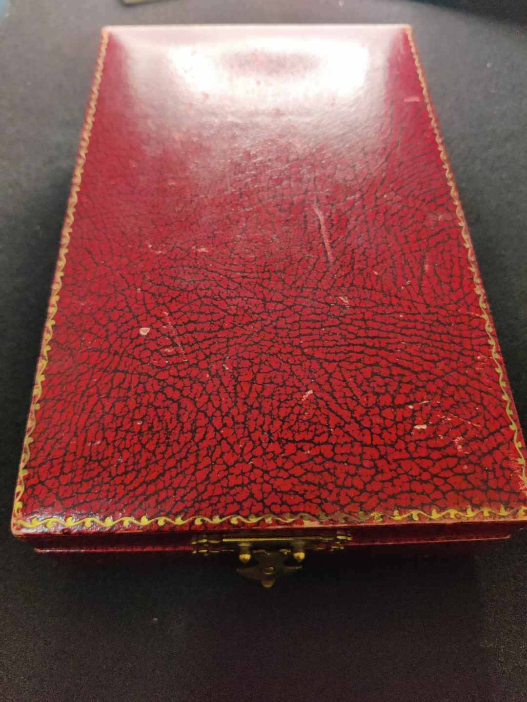 全场0元起拍 第17期 咸鱼国勋章拍卖专场 11月27日（周日）下午6：00开始 瑞典大十字級北極星勳章大綬第三版魚鱗版銀質琺瑯