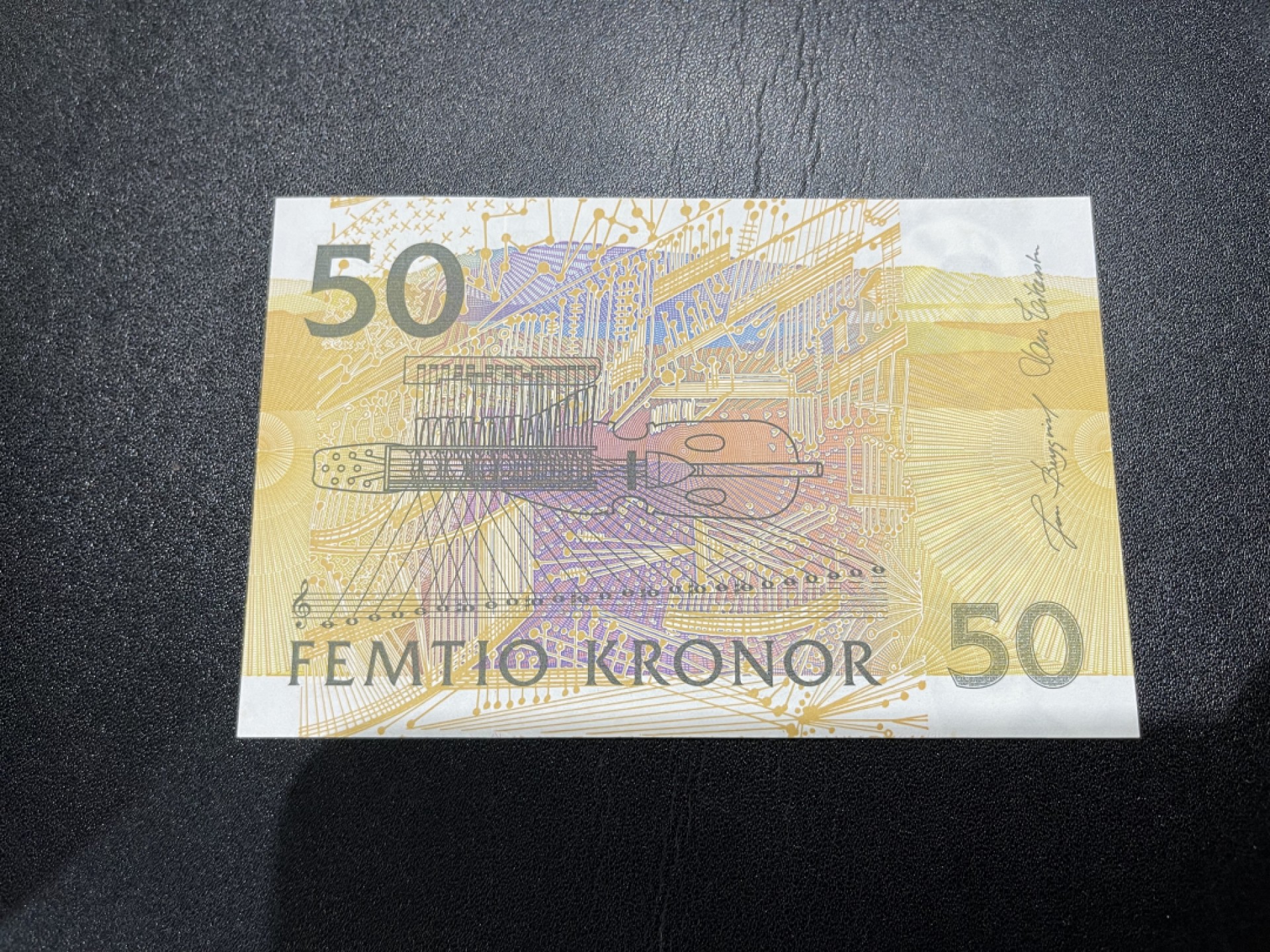 《外钞收藏家》第二百二十一期（连拍第二场） 瑞典50克朗 初版夜莺 近全新 轻微受潮 尾8