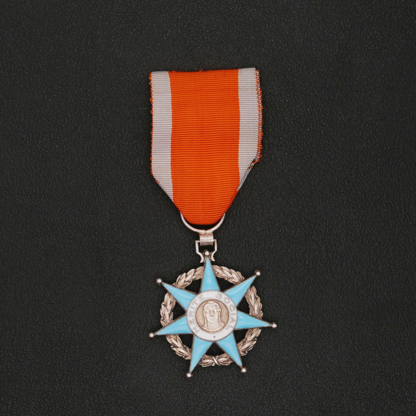 勋章奖章交易所11月26日拍卖 法国社会功勋勋章