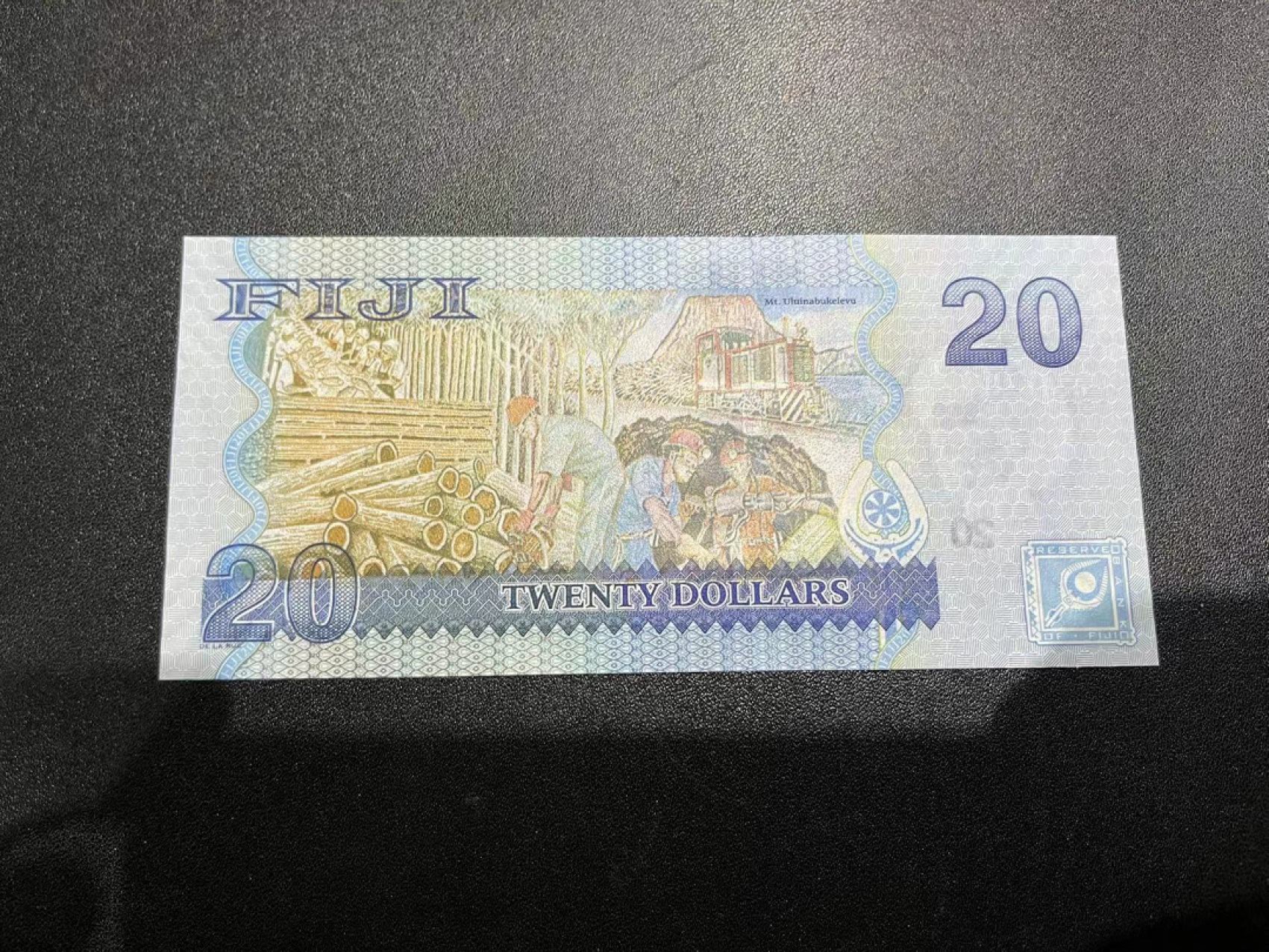 《外钞收藏家》第二百二十一期（连拍第二场） 斐济20刀 女王钞 全新UNC