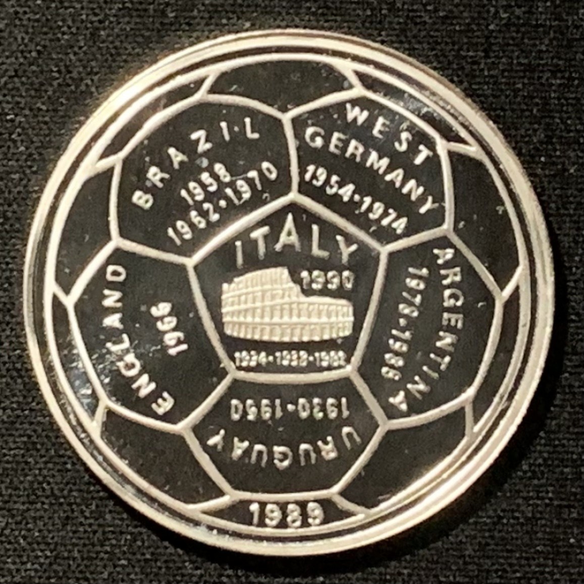 紫瑗钱币——第268期拍卖 柬埔寨 1989年 意大利世界杯 20瑞尔 16克 0.999银 精制