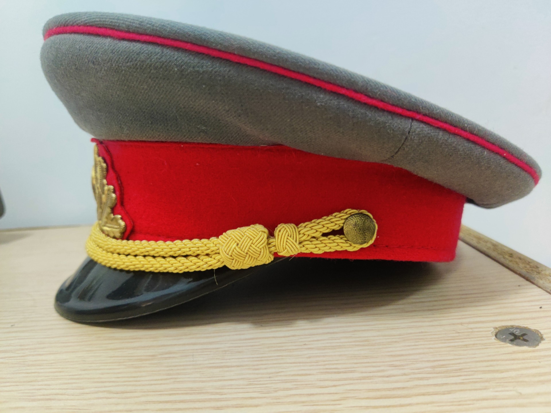 全场0元起拍 第17期 咸鱼国勋章拍卖专场 11月27日（周日）下午6：00开始 东德陆军将官大檐帽 57cm