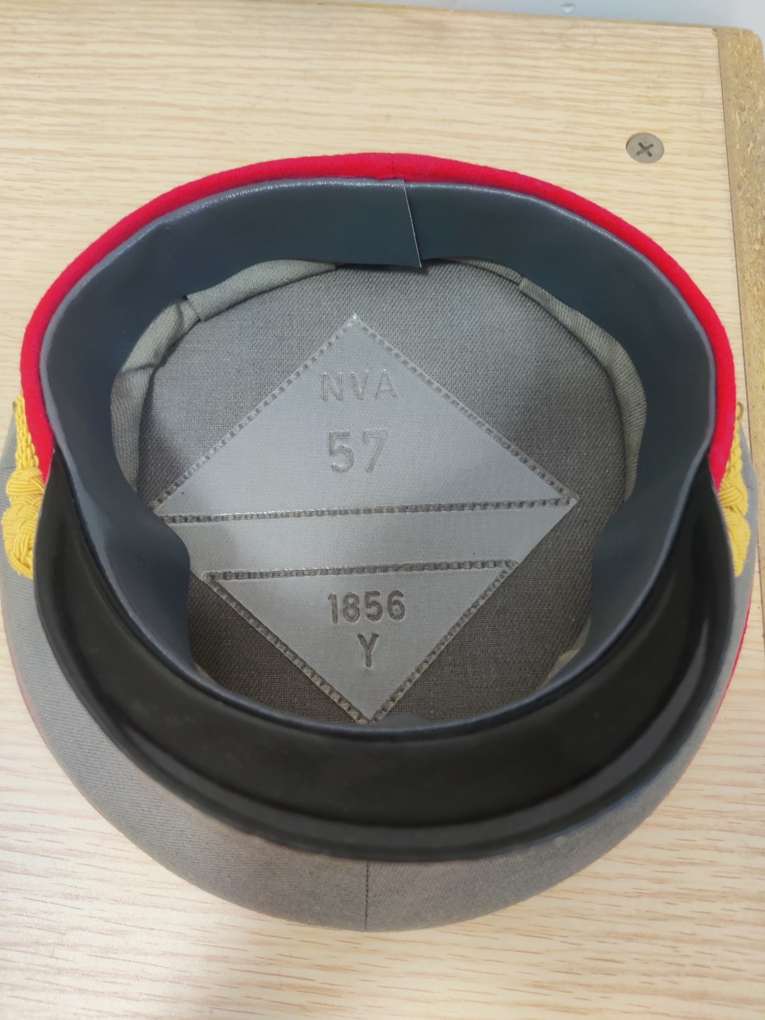 全场0元起拍 第17期 咸鱼国勋章拍卖专场 11月27日（周日）下午6：00开始 东德陆军将官大檐帽 57cm