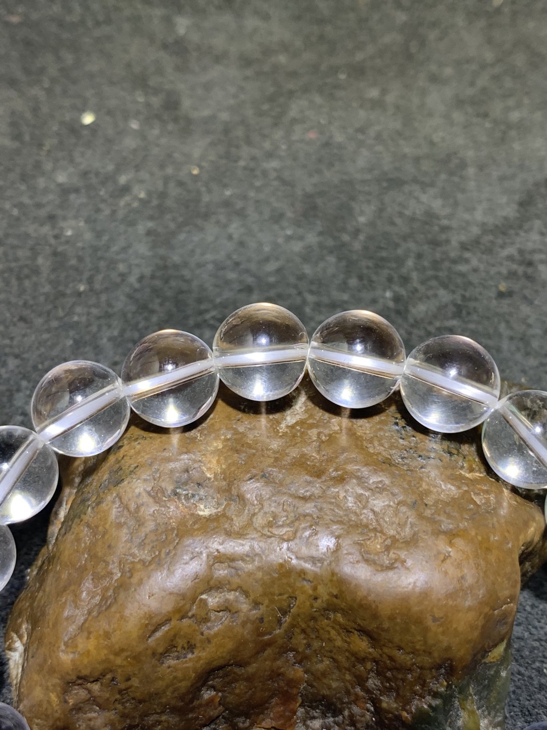 精美天然白水晶单圈手串一条！