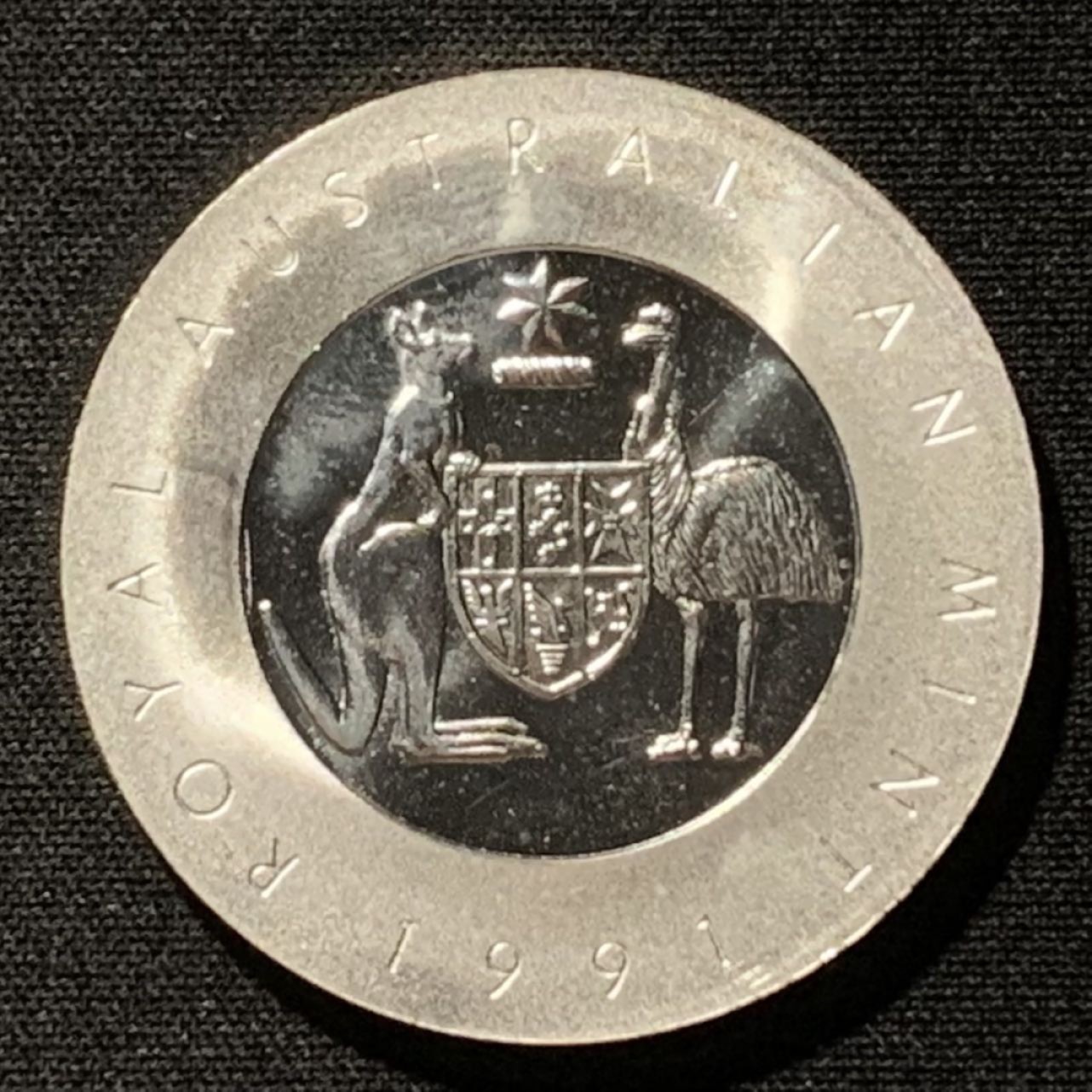 紫瑗钱币——第249期拍卖 澳大利亚 1991年 网球运动员 贝克·鲍里斯 1盎司 纪念银章 31.1克 0.999银 精制