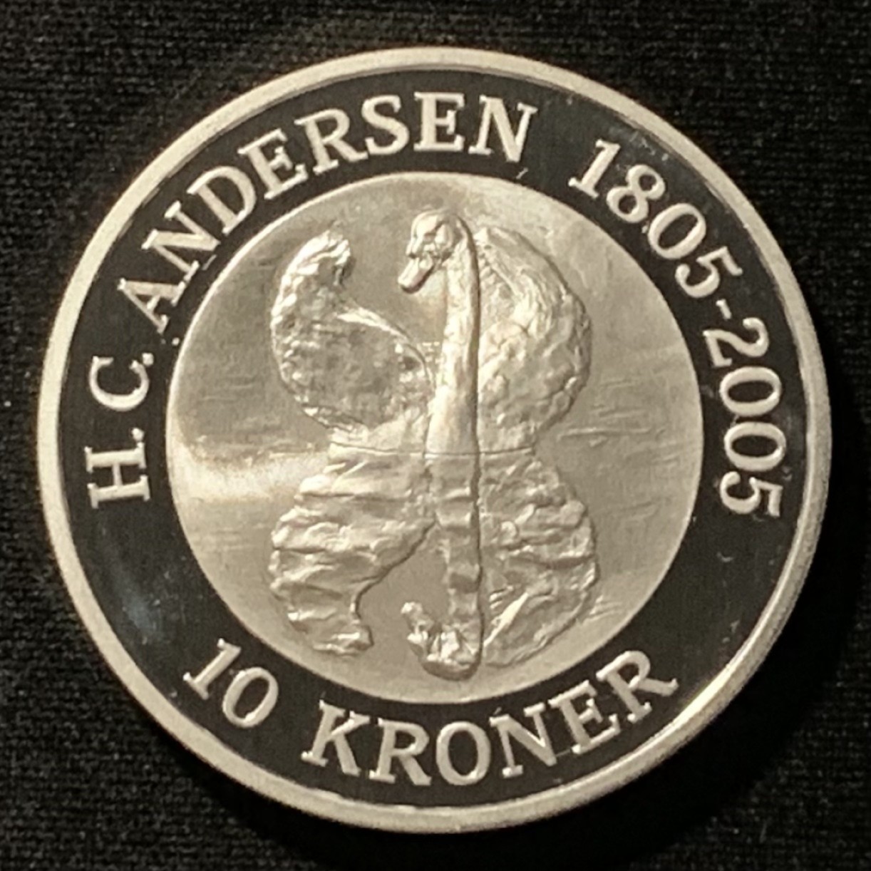 紫瑗钱币——第249期拍卖 丹麦 2005年 安徒生童话 丑小鸭 天鹤在湖中 10克朗 31.1克 0.999银 UNC