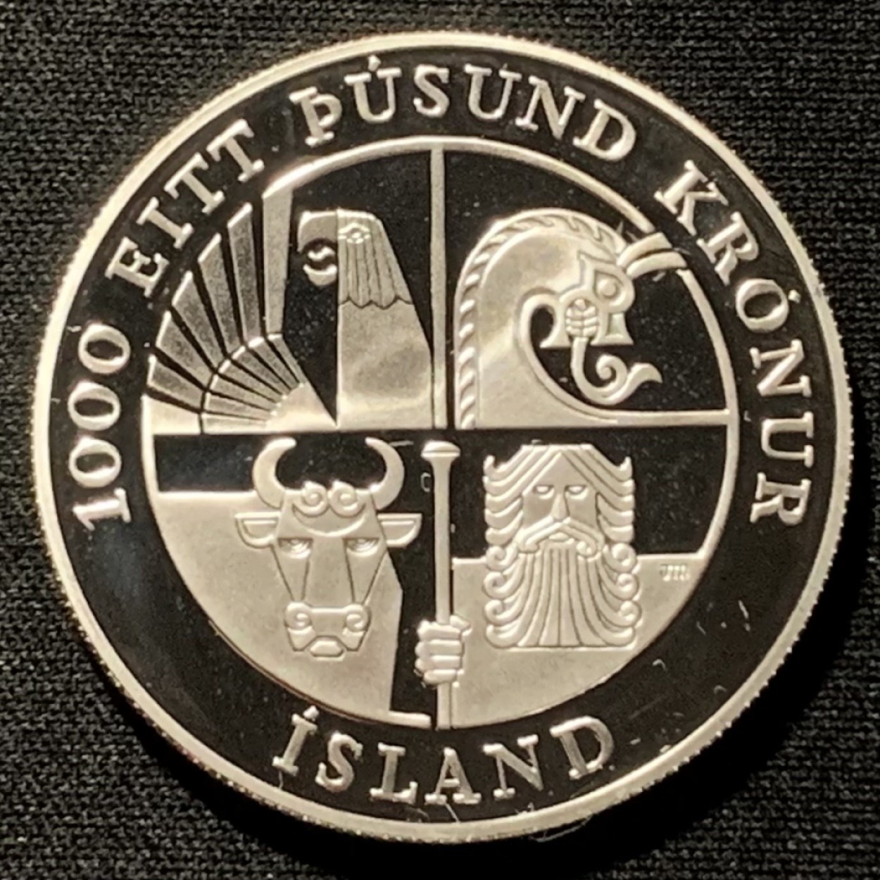 紫瑗钱币——第262期拍卖 冰岛 2000年 莱弗·埃里克松发现纽芬兰1000周年 1000克朗 26.73克 0.9银 精制