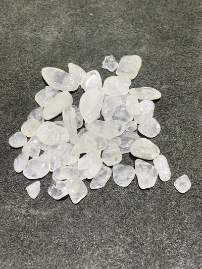 精美天然白水晶小碎石一组！ - 精美天然白水晶小碎石一组！
