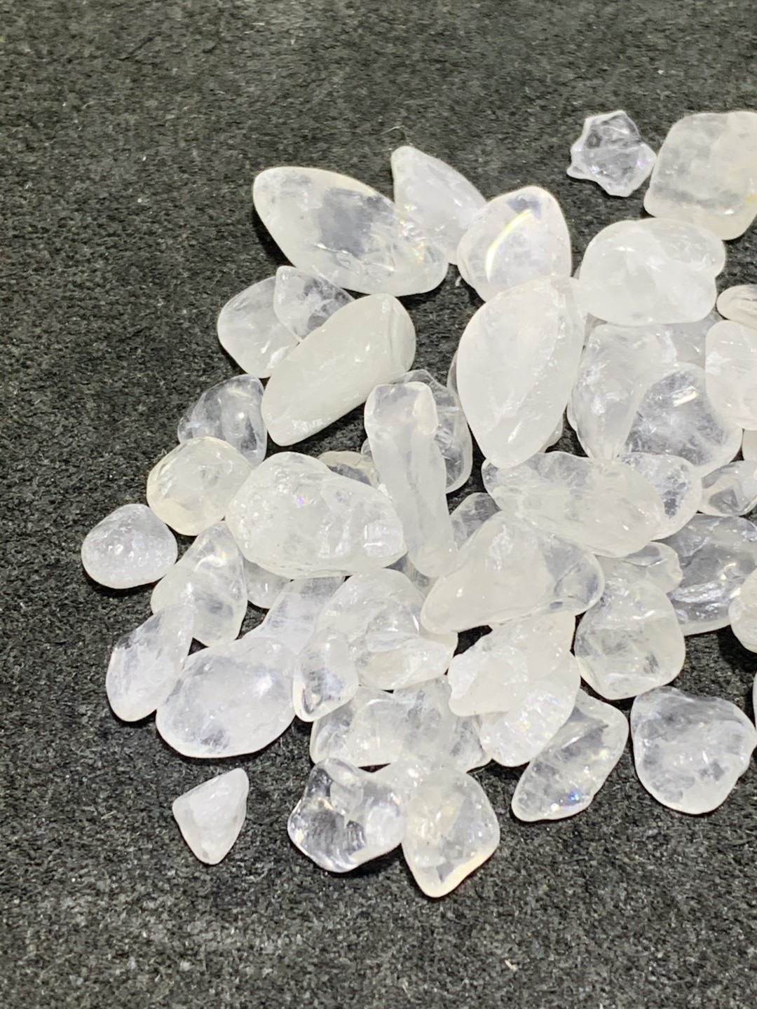 精美天然白水晶小碎石一组！