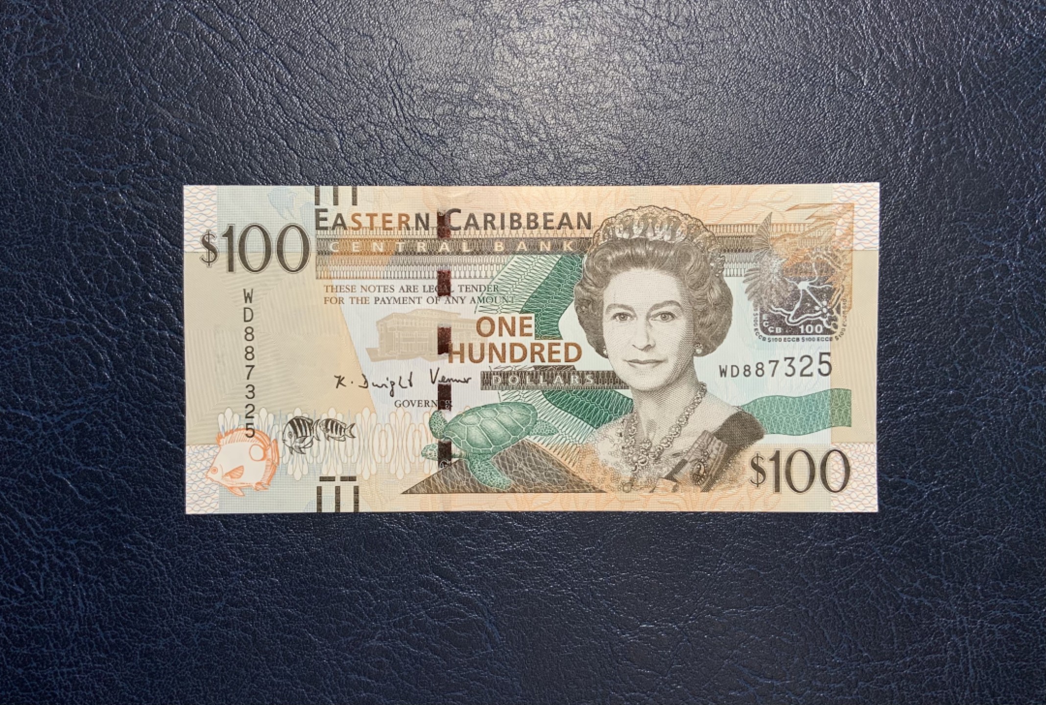 收藏联盟Quantum Auction 第212期拍卖  东加勒比2015年100元 品相全新UNC 