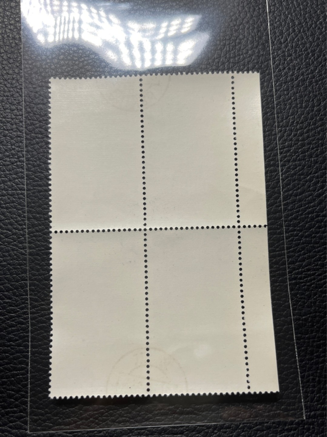 洪涛臻品批发群  精选邮票限时拍卖第九十六期 特68新安江4-2盖销  4方连，非常轻微小软印，钢戳比手戳贵不少，版撕全品嘎嘎绝 背胶雪白。解放初的经典票，整版撕开，面艳胶白，票挺洁净，齿孔完美。老纪特的版票资源十分稀缺难寻，机会来临时必须抓住。