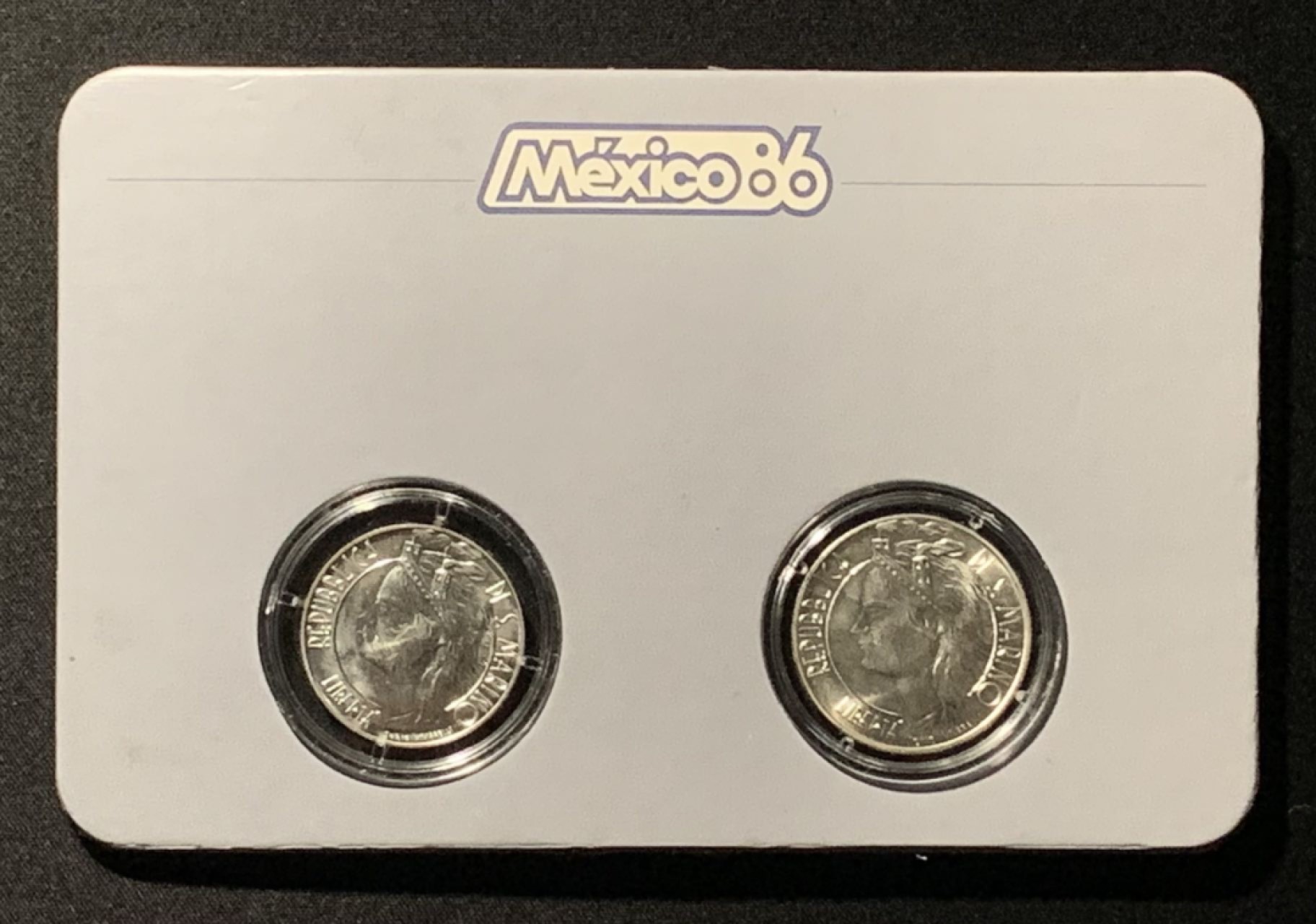 紫瑗钱币——第249期拍卖 圣马力诺 1986年 墨西哥世界杯 500 1000里拉 银币 2枚一组 卡装