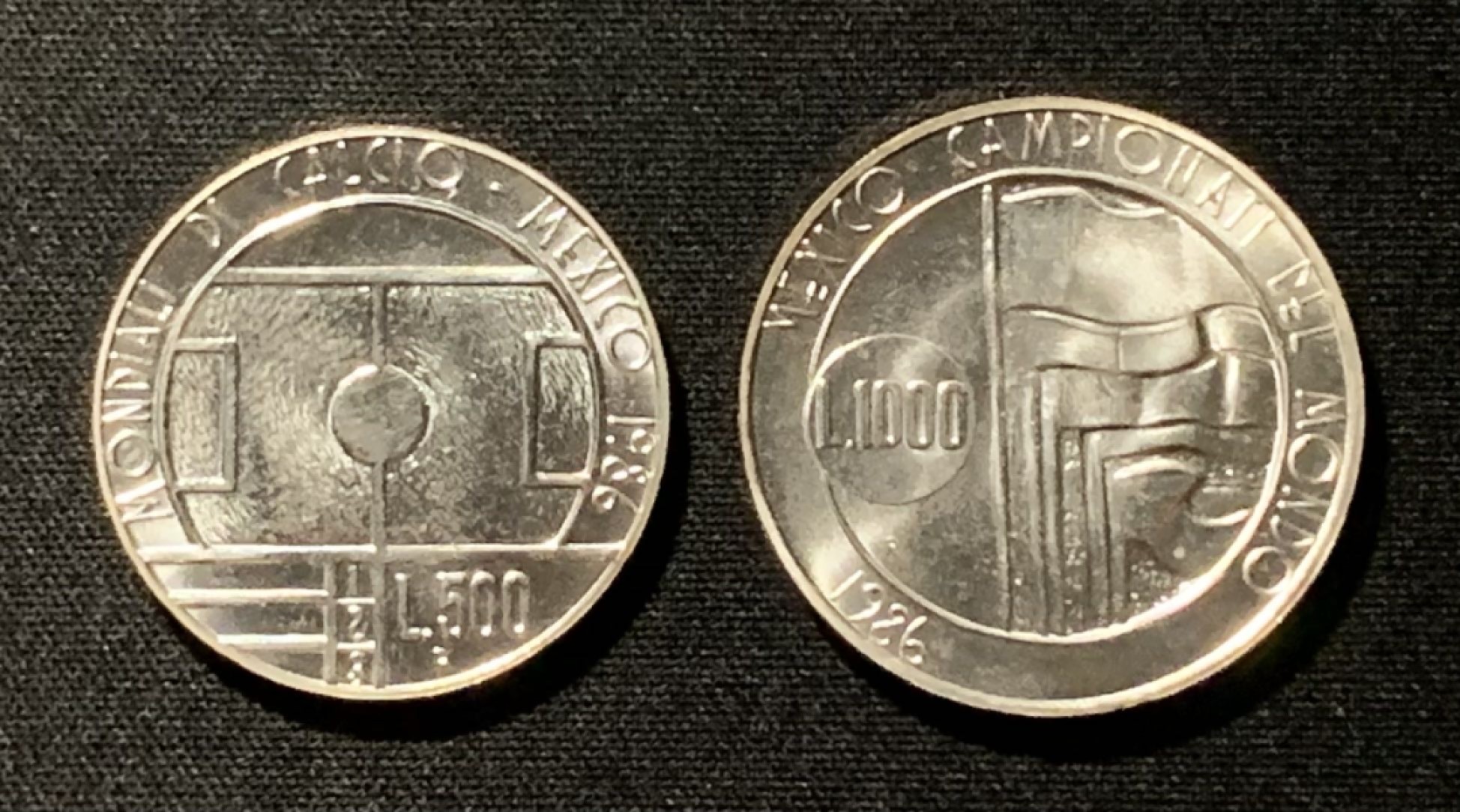 紫瑗钱币——第249期拍卖 圣马力诺 1986年 墨西哥世界杯 500 1000里拉 银币 2枚一组 卡装