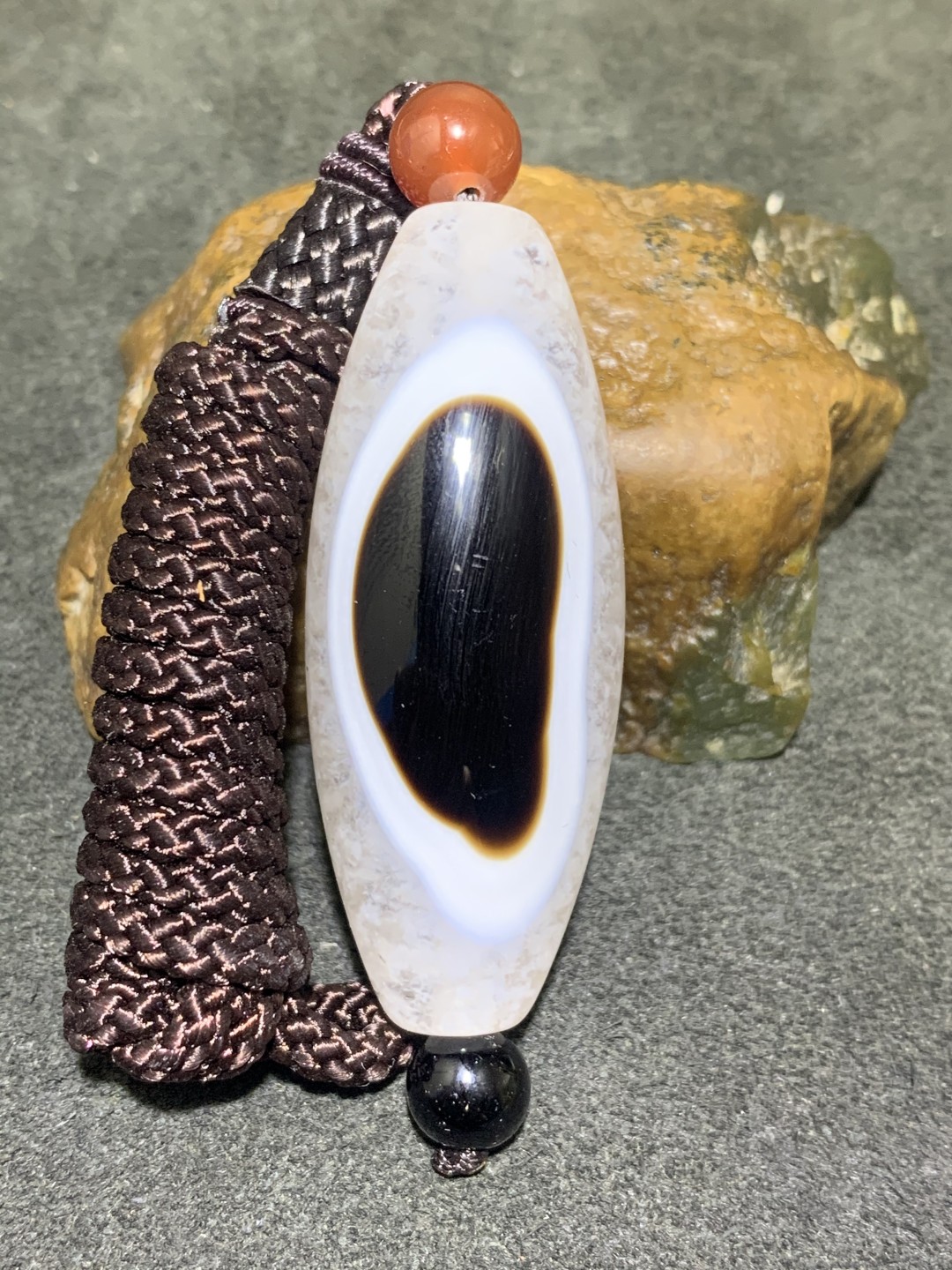 精美高玉化药师玛瑙天眼水晶大桶珠一颗，