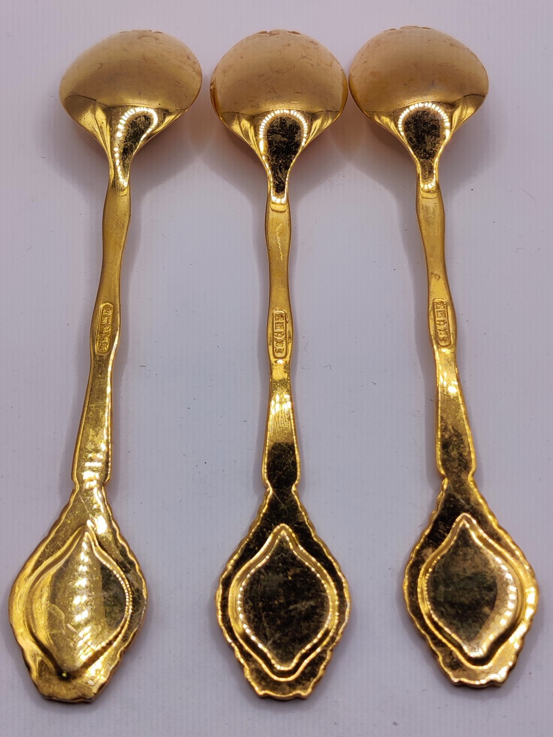 全场0元起拍 第18期 咸鱼国勋章拍卖专场 11月30日（周三）下午6：00开始 日本叙勋纪念餐具一套 七宝烧工艺 尚美堂制作