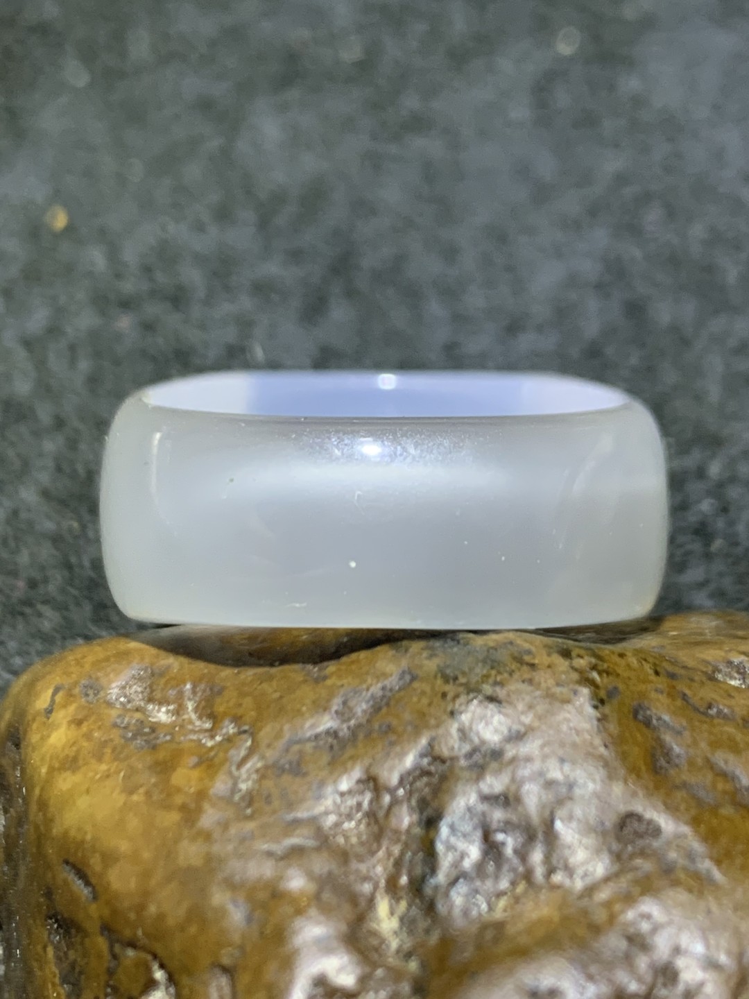 精美高玉化冰透海洋玉髓戒指一个