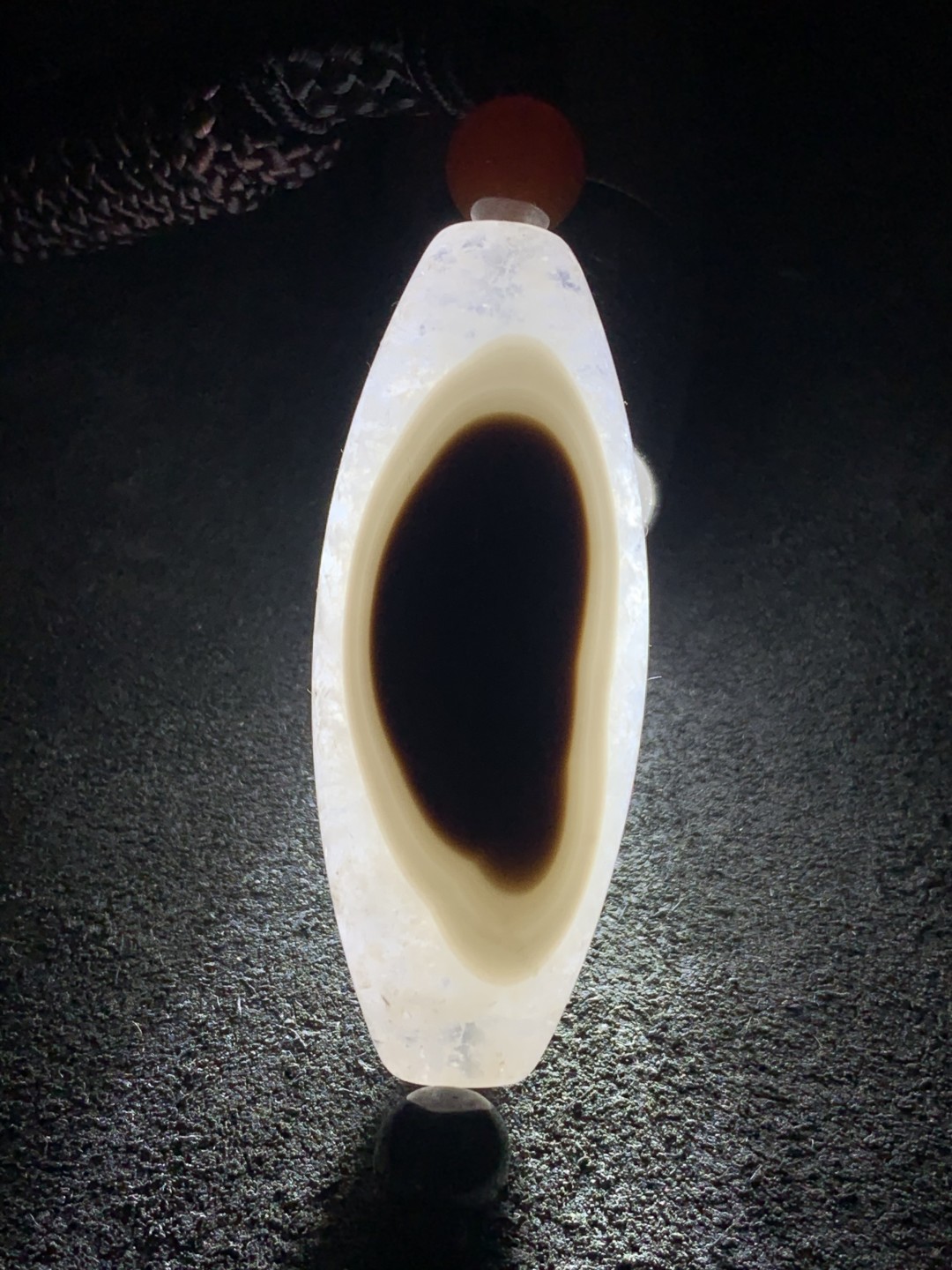 精美高玉化药师玛瑙天眼水晶大桶珠一颗，