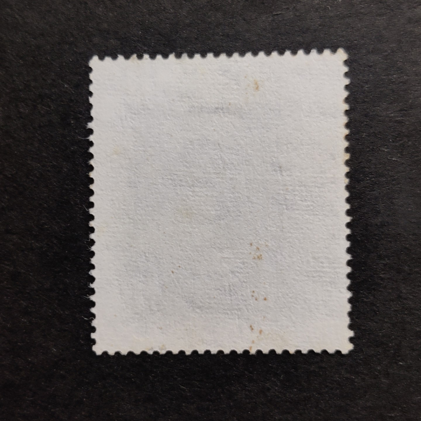 洪涛臻品批发群  精选邮票限时拍卖第九十六期 1973香港5元伊丽莎白二世女王高值邮票 信销上品